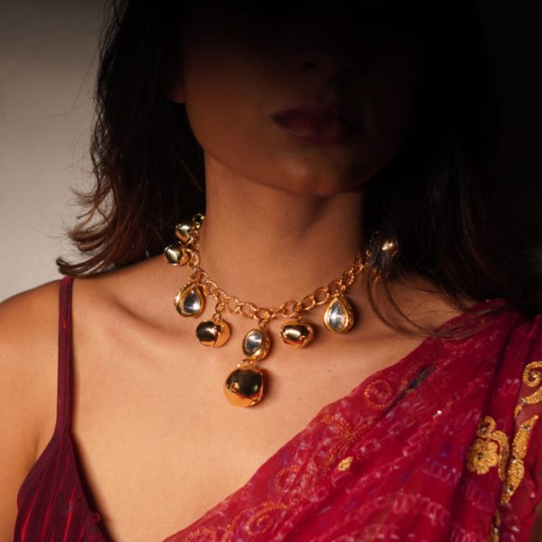 Single Layered Kundan And Chains Modern Dulhan Choker (RJN2200)
