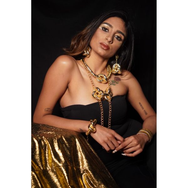 Single Knot Golden Metallic Necklace (RJN2202)